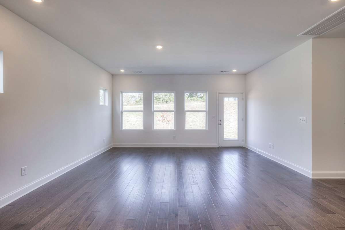 This photo is a sample of the Sutherland floorplan.  Options and exterior will vary depending on customer selections and preferences.
