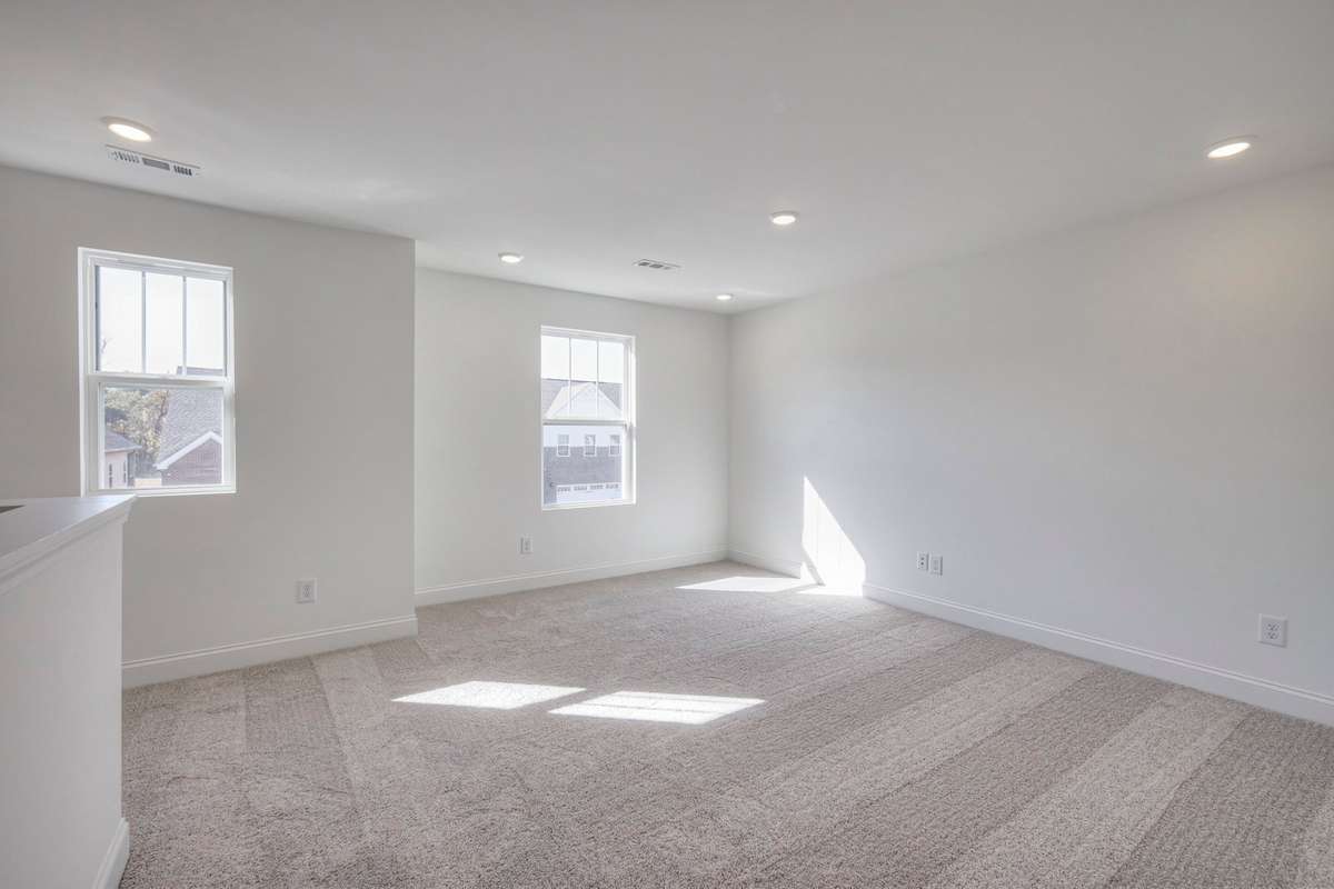 This photo is a sample of the Sutherland floorplan.  Options and exterior will vary depending on customer selections and preferences.