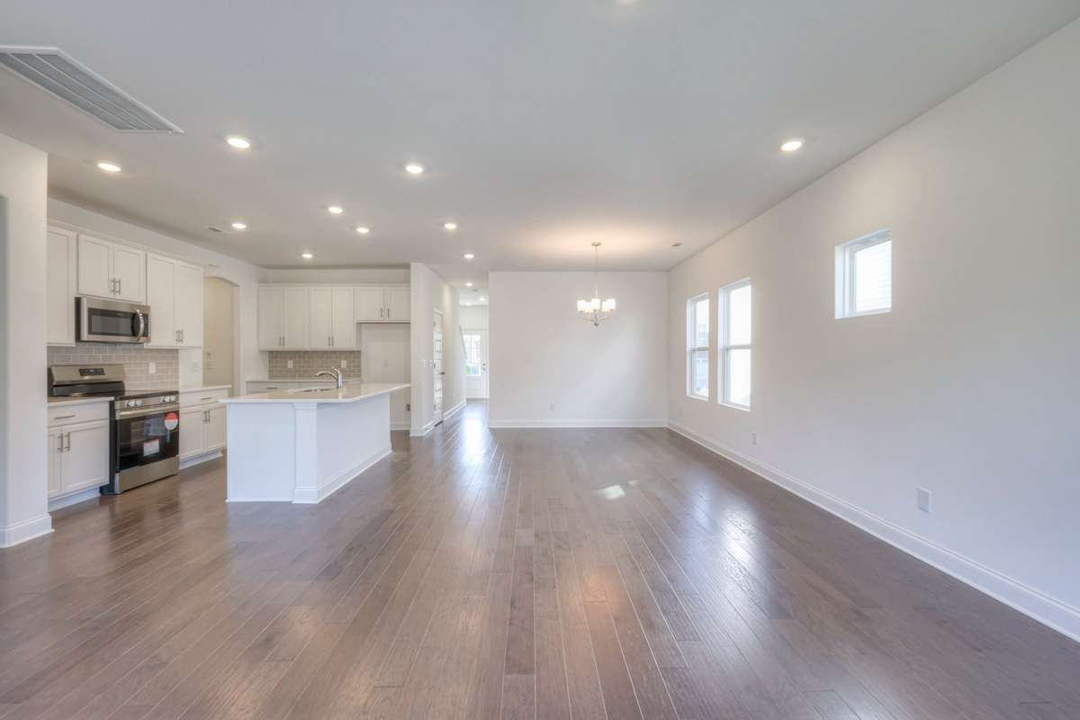This photo is a sample of the Sutherland floorplan.  Options and exterior will vary depending on customer selections and preferences.