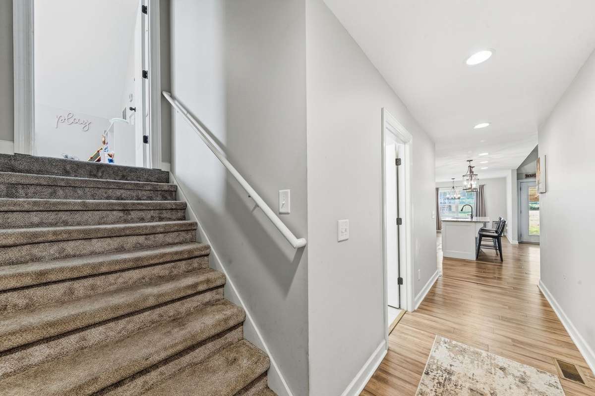 Up to bonus room