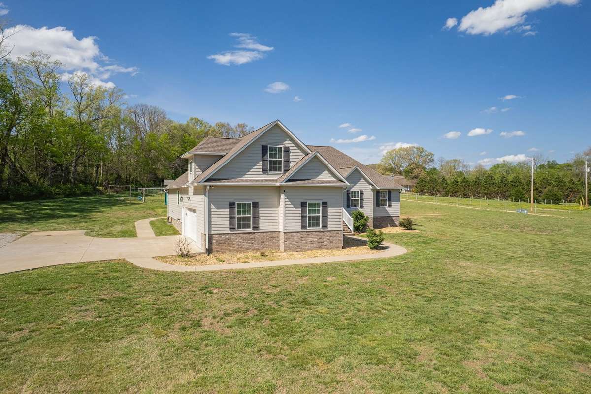 This beautiful home can be yours!