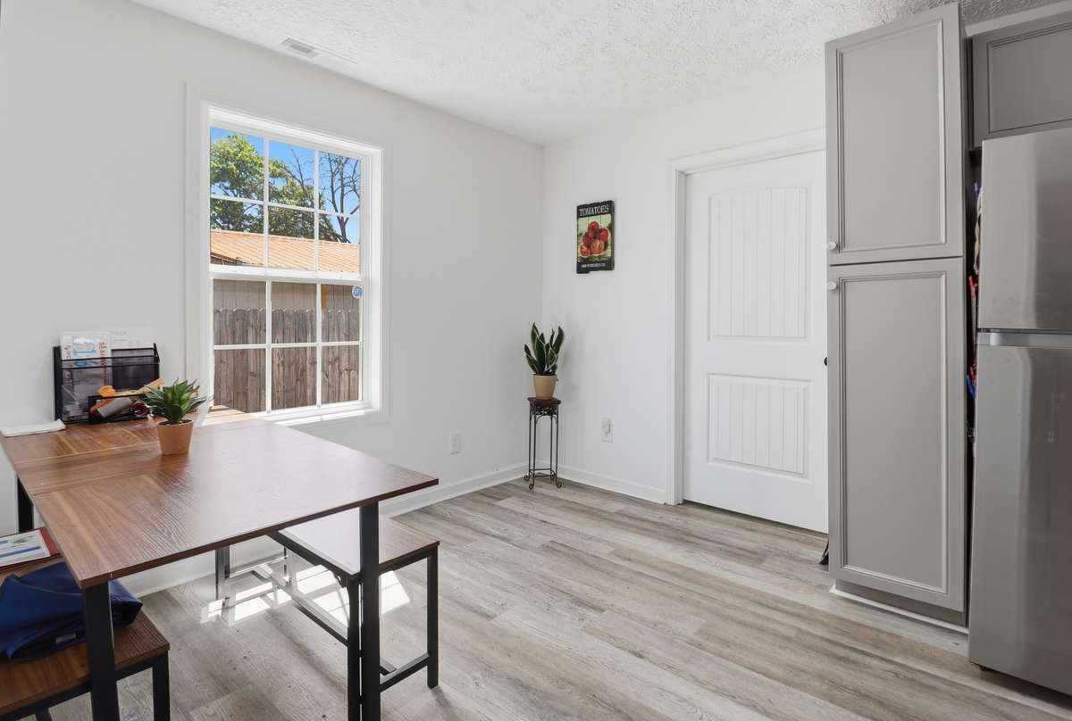 Large eat in kitchen.
