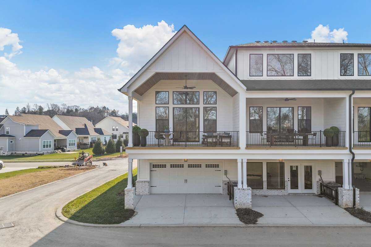 Photos shown are of a model home and are for illustrative purposes only. The actual home will vary in finishes, materials, colors, options, and upgrades. Buyers should verify all features and selections prior to purchase.