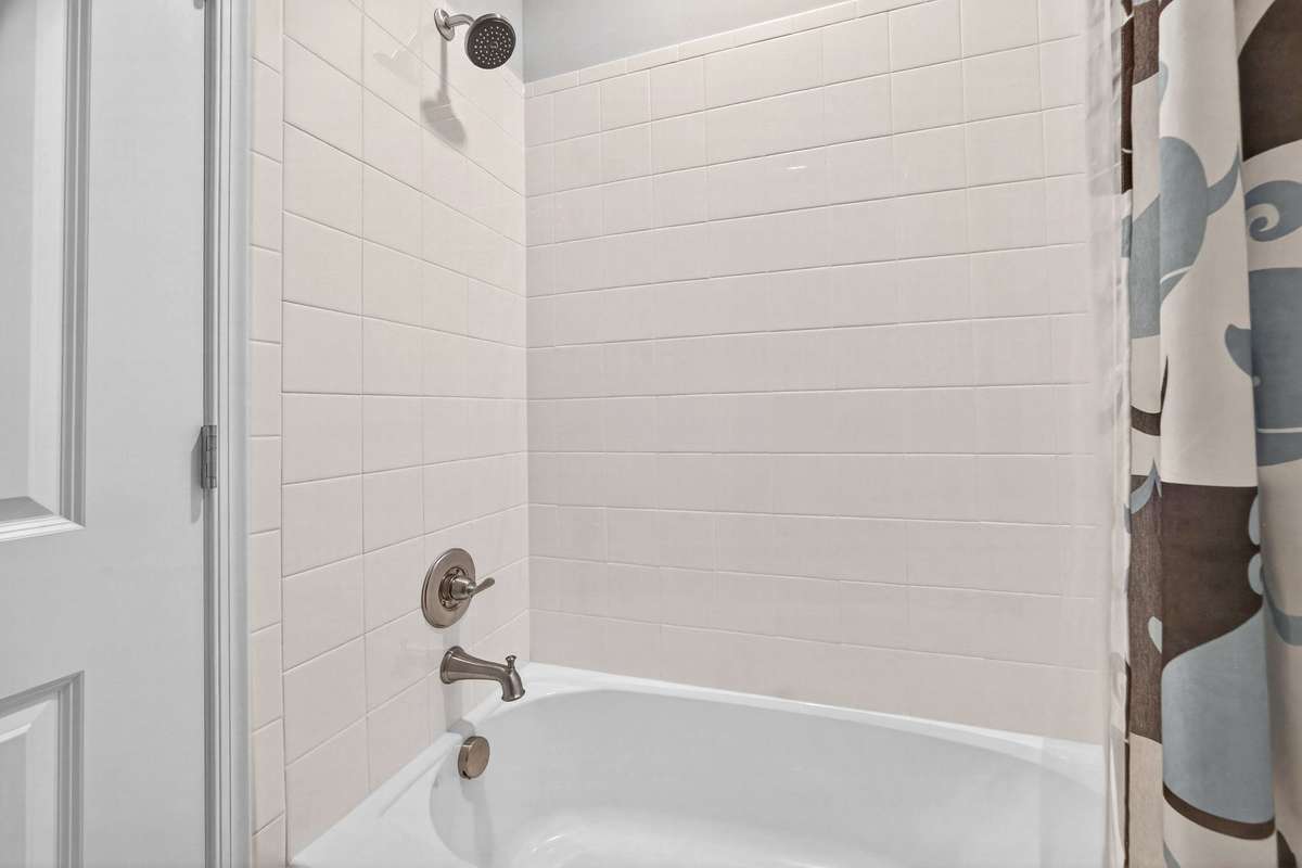 Pretty tiled tub.