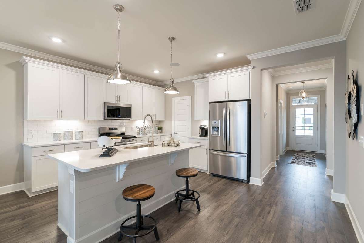 *Photos are of a model home of a similar floorplan. Actual colors, structural selections, and finishes may vary.
