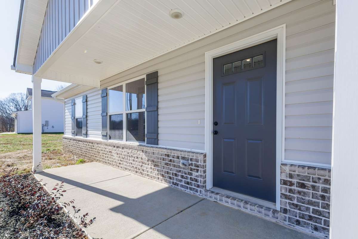 REPRESENTATION ONLY | PHOTOS FROM A PREVIOUSLY BUILT HOME OF THE SAME FLOOR PLAN