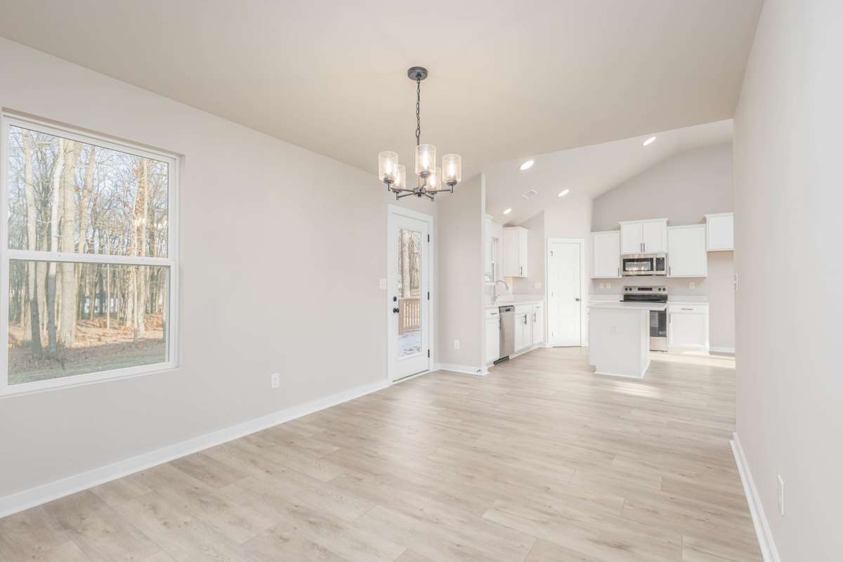 REPRESENTATION ONLY | PHOTOS FROM A PREVIOUSLY BUILT HOME OF THE SAME FLOOR PLAN