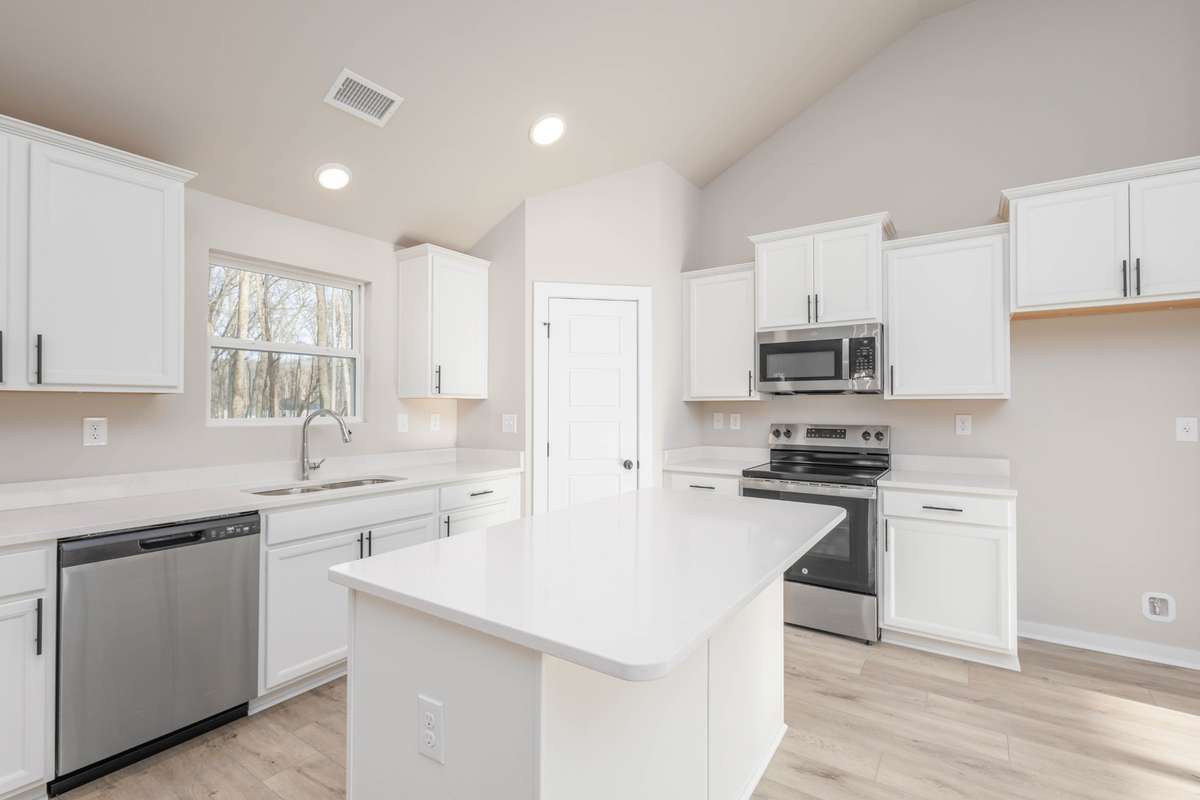REPRESENTATION ONLY | PHOTOS FROM A PREVIOUSLY BUILT HOME OF THE SAME FLOOR PLAN