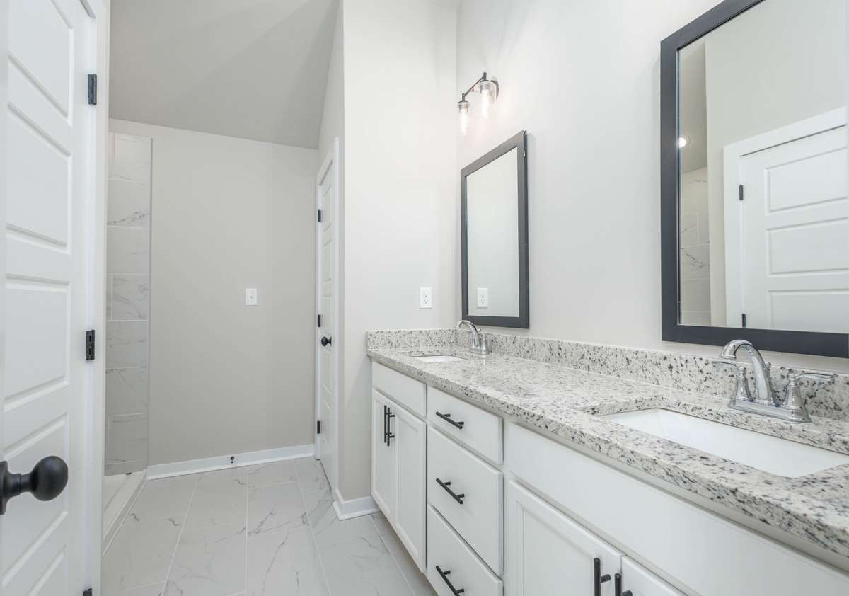 REPRESENTATION ONLY | PHOTOS FROM A PREVIOUSLY BUILT HOME OF THE SAME FLOOR PLAN