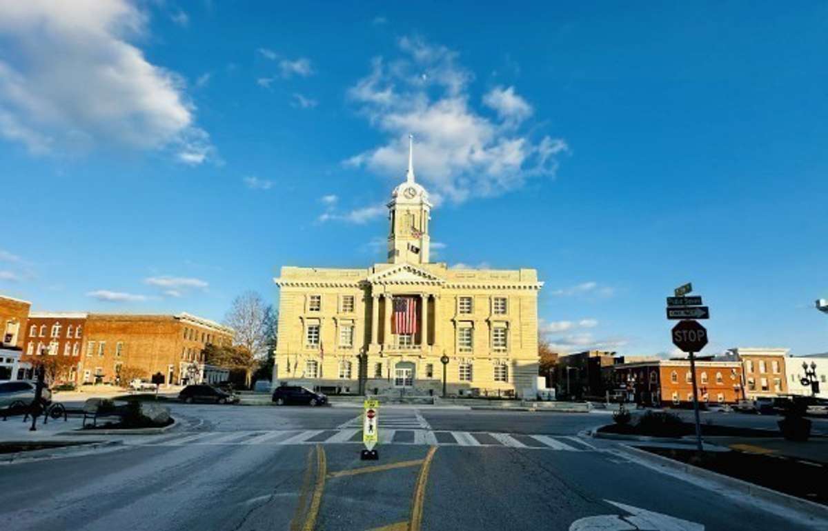 Downtown Columbia Nearby