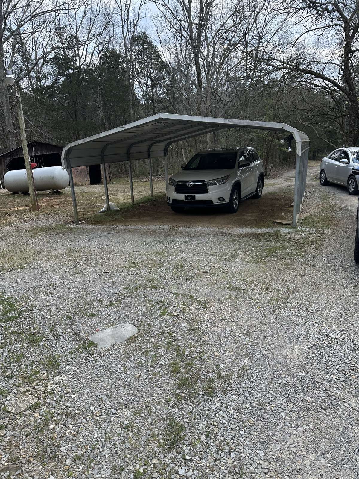 Carport.