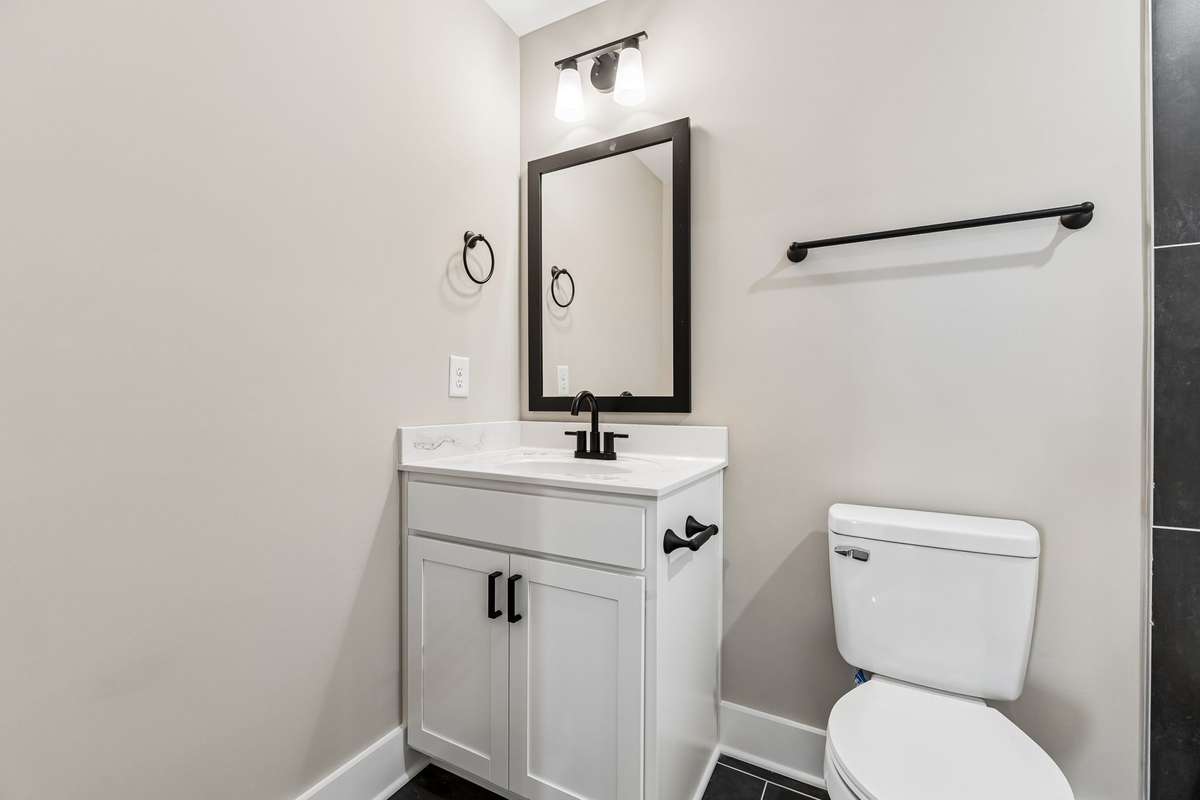 Sample photos from a previous build showing the Braxton Floor Plan.  Materials and colors are subject to change without notice.