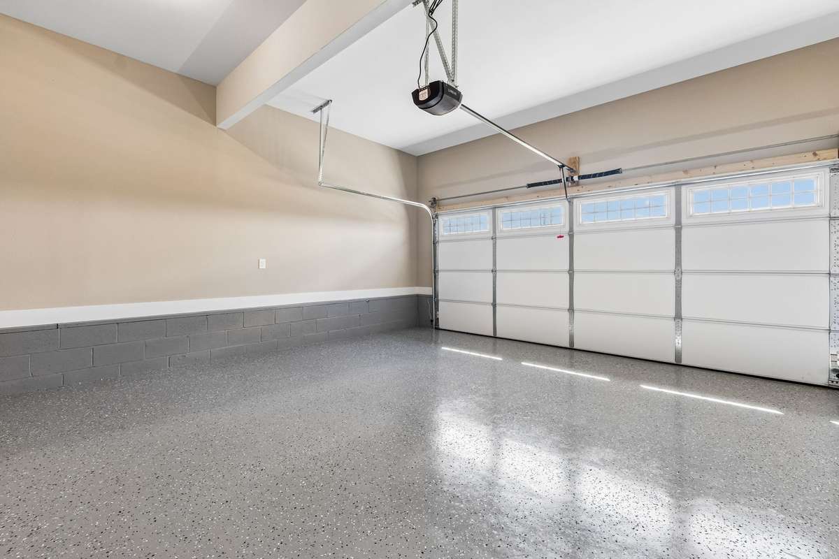 Sample photos from a previous build showing the Braxton Floor Plan.  Materials and colors are subject to change without notice.