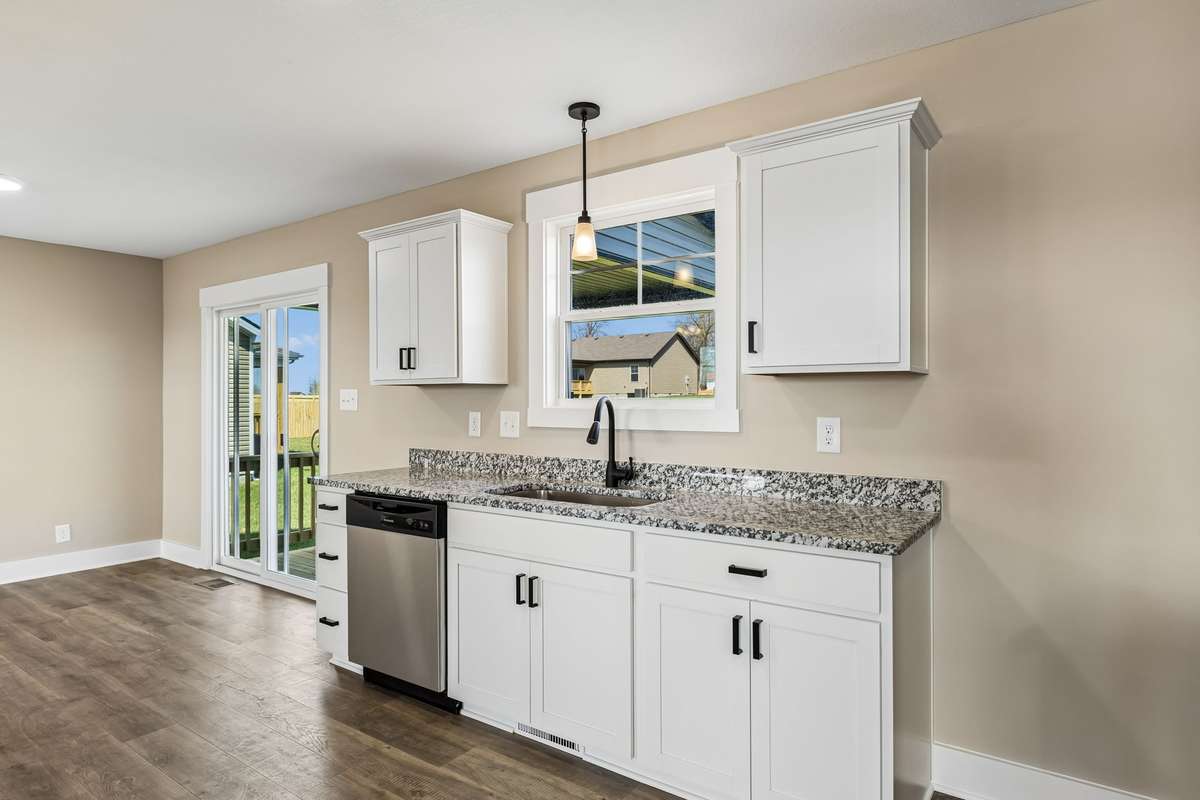 Sample photos from a previous build showing the Braxton Floor Plan.  Materials and colors are subject to change without notice.