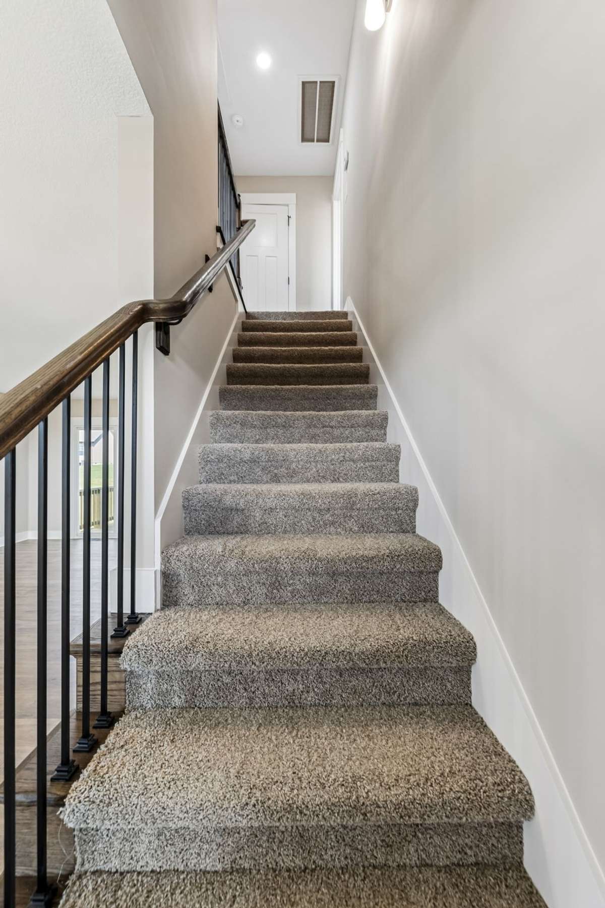 Sample photos from a previous build showing the Braxton Floor Plan.  Materials and colors are subject to change without notice.