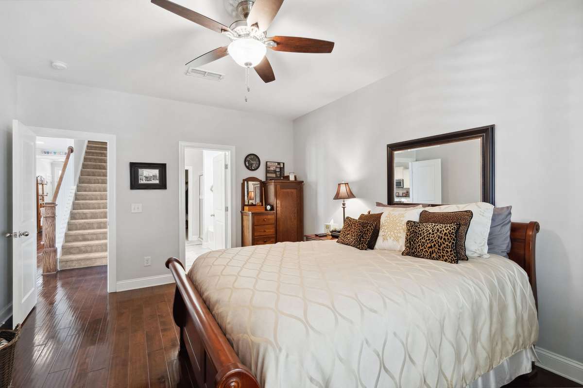 Just off the back of the living room you will find the entrance to the Primary Suite.