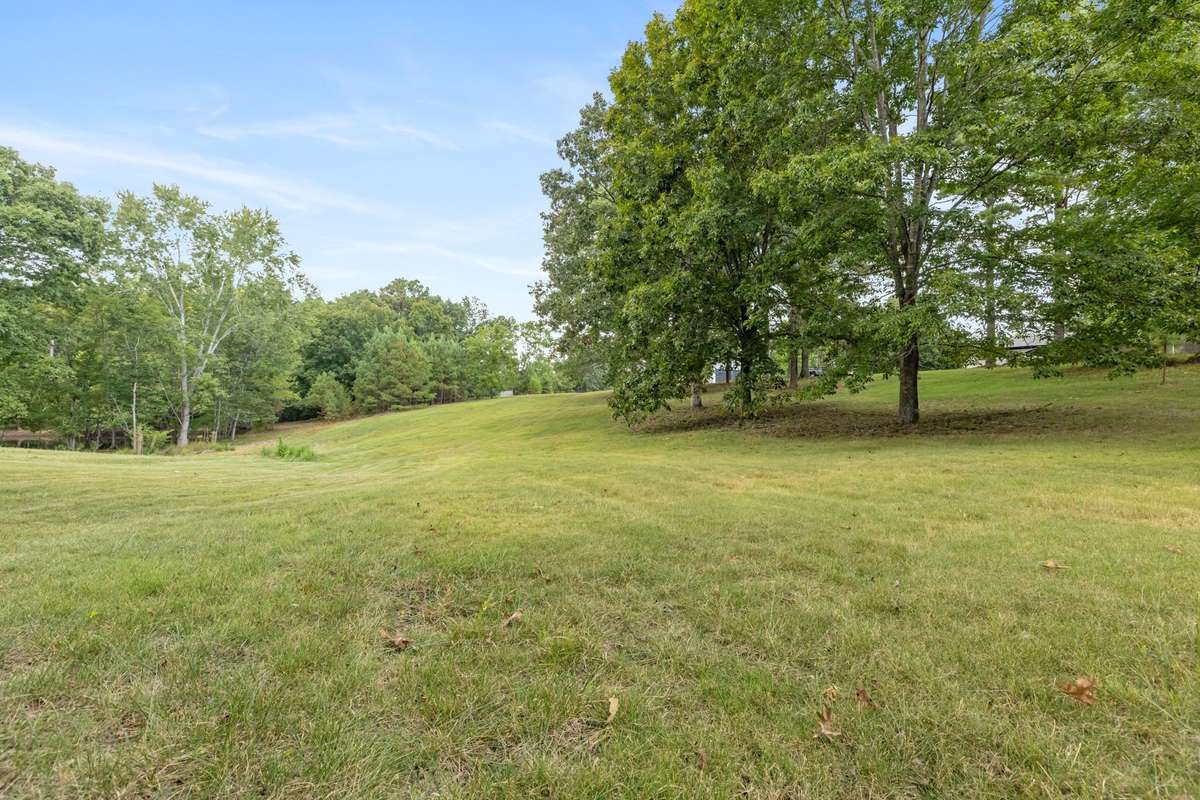 Plenty of space to bring the family and build additional housing