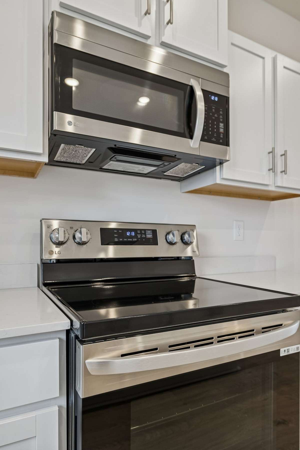 Photo is similar home in the same community - 2&3 bedroom options - MOVE IN READY - - upgrades available. Model home open Wed-Sat 10-5 & Sun 1-5. Dog Park and Playground as amenities.
