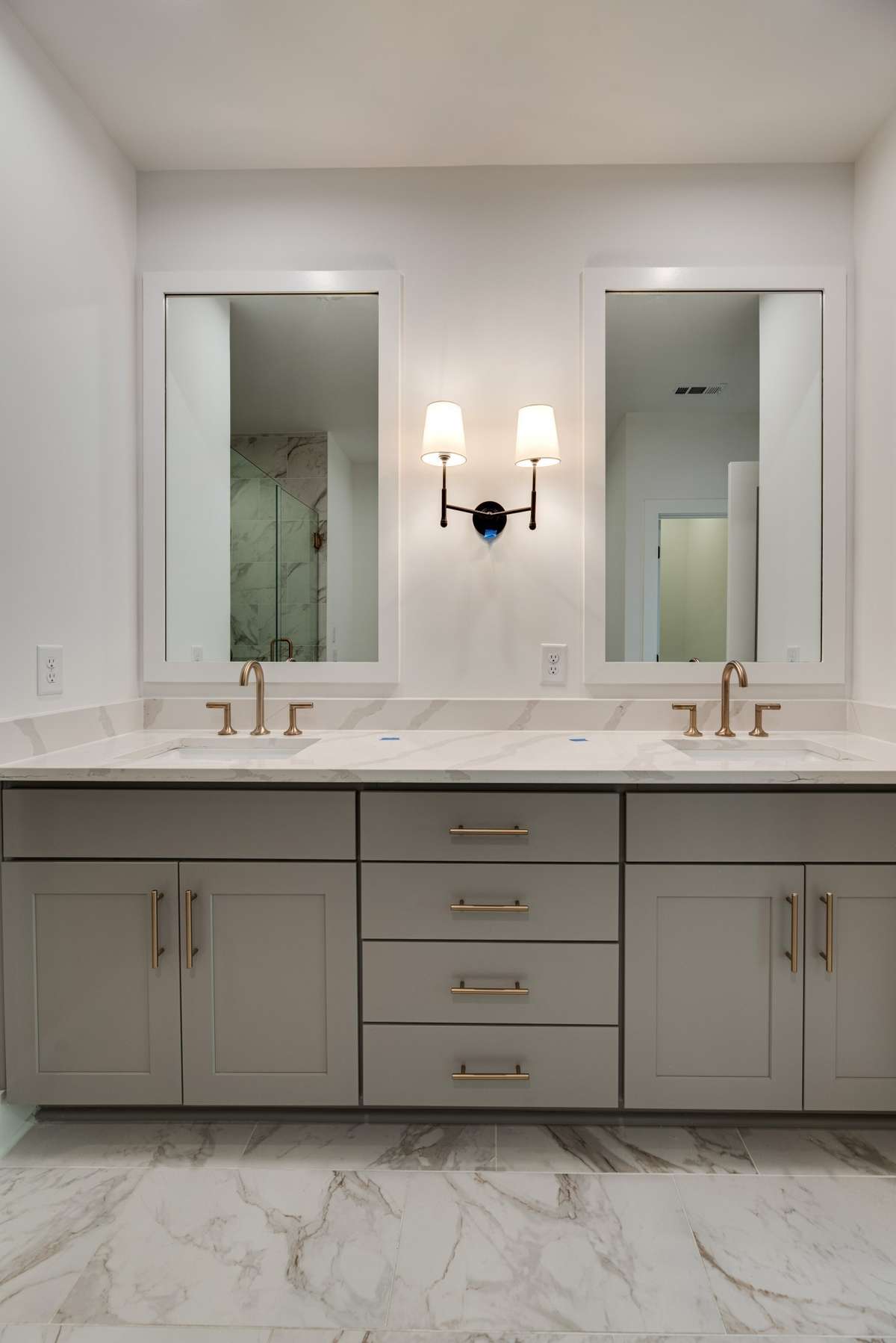 Photos of similar unit.