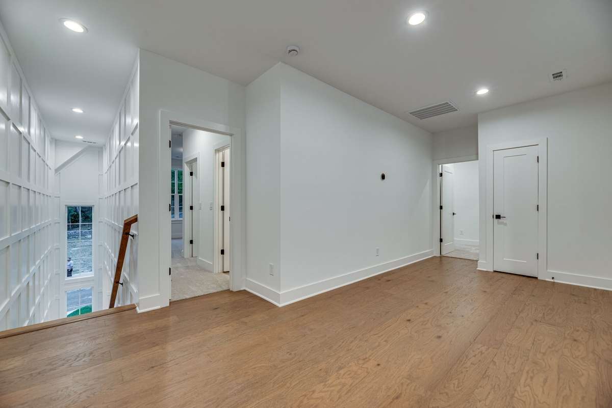 Photo of similar floor plan.