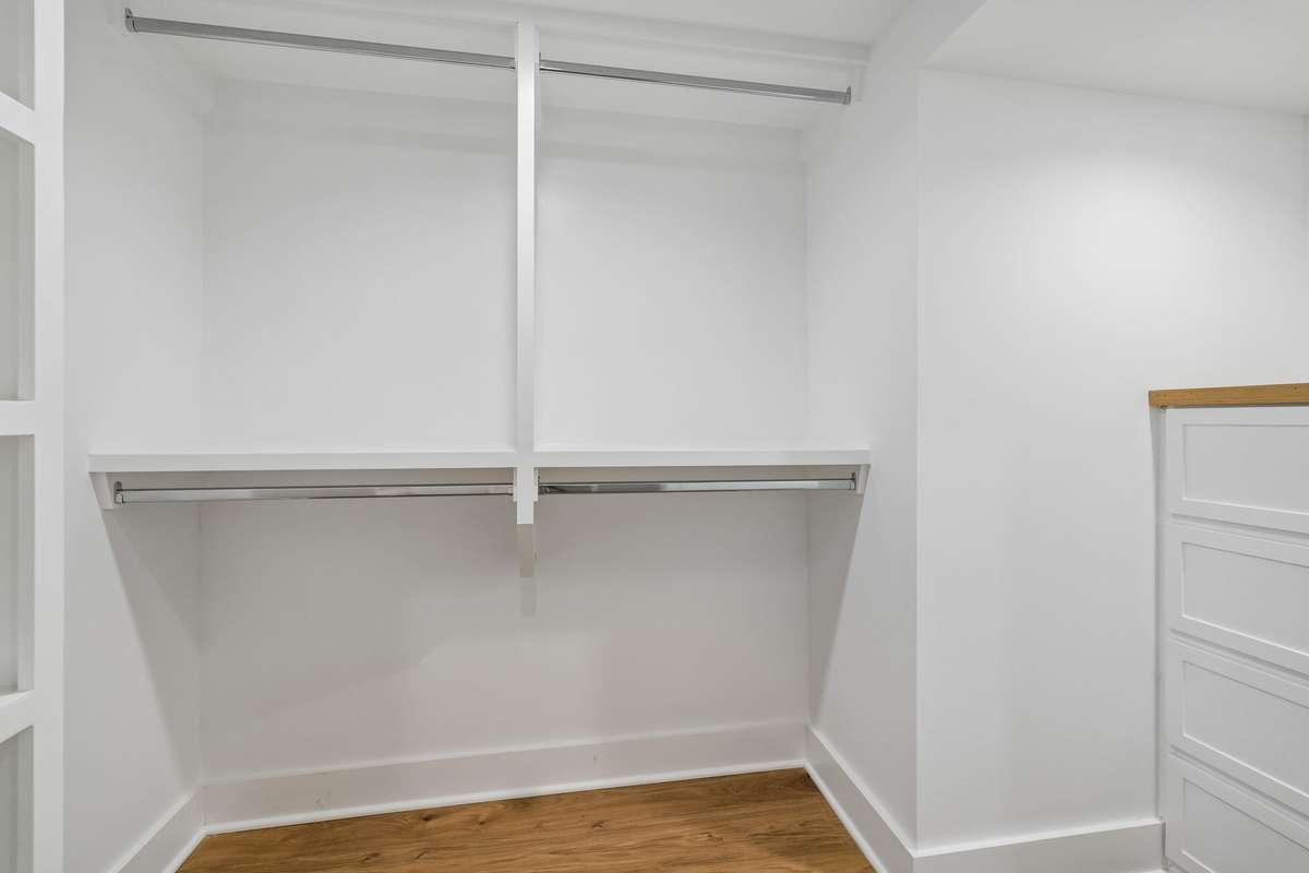 Custom Closets and Drawers