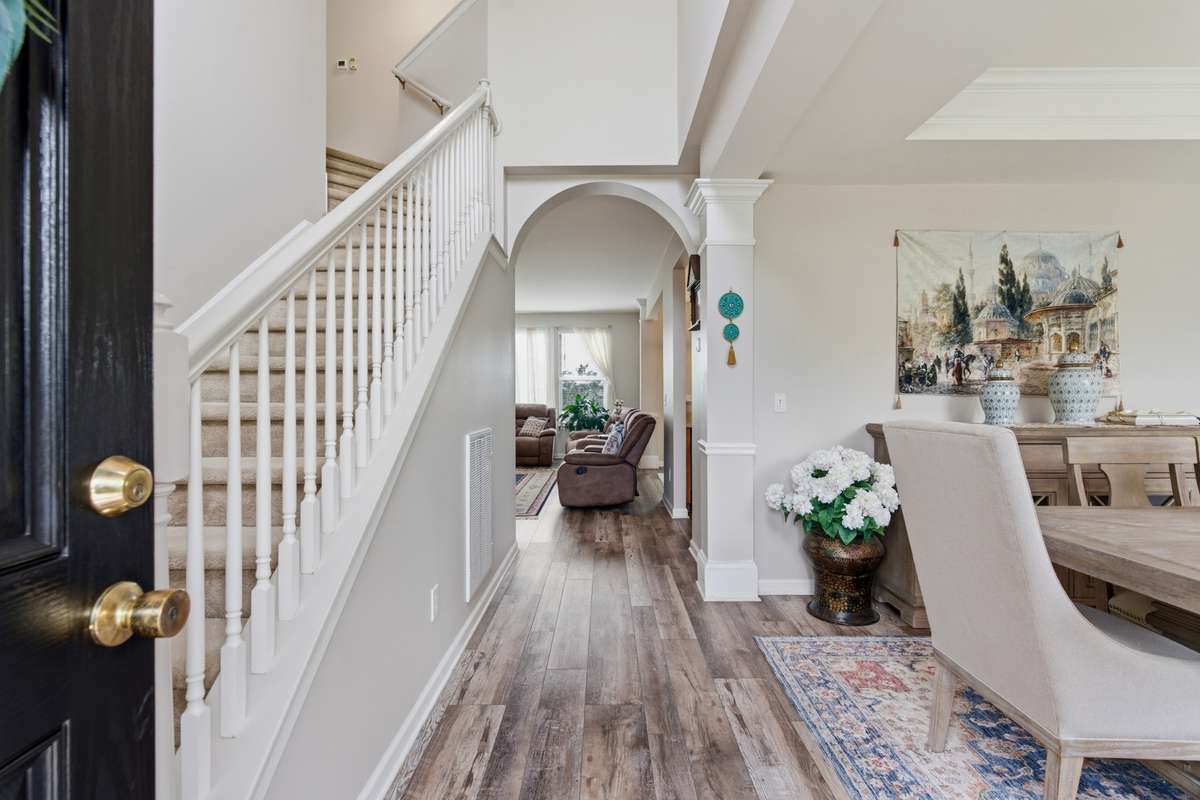 Open Floorplan with Formal Dining