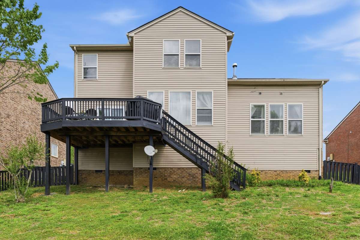 Large and newly refurbished backyard deck
