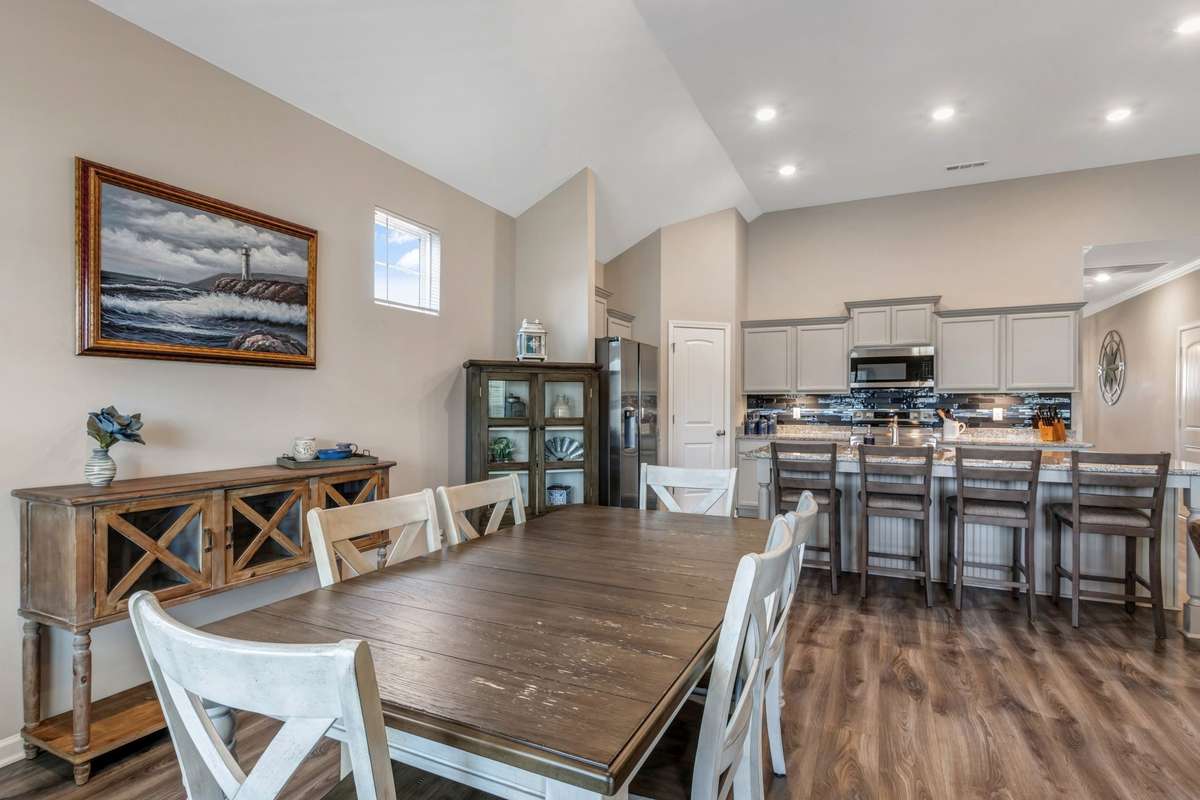 Dining room!