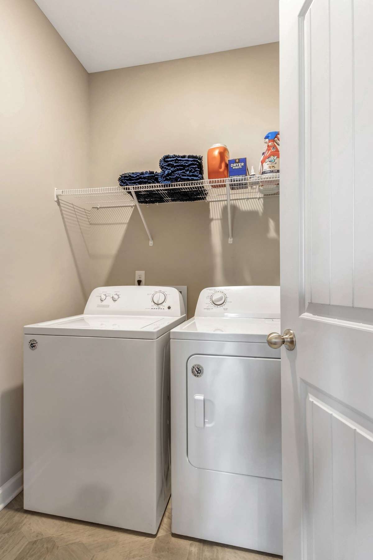 Spacious Laundry Room!