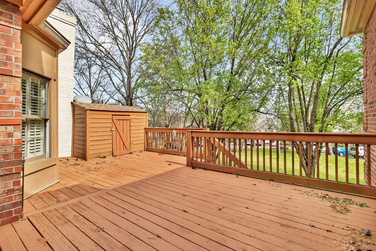 Additional Storage on the Deck