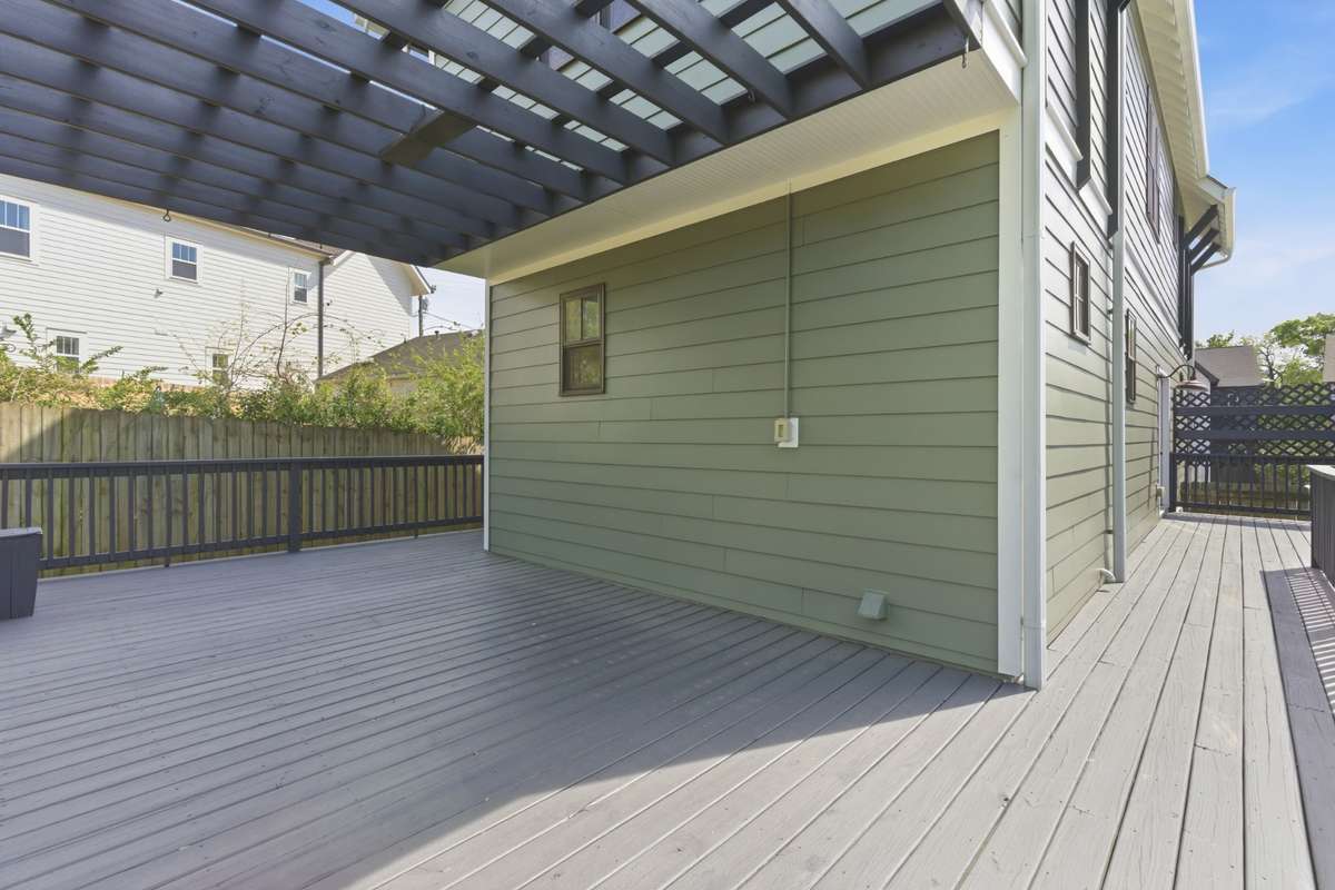 Spacious wrap around deck perfect for entertaning