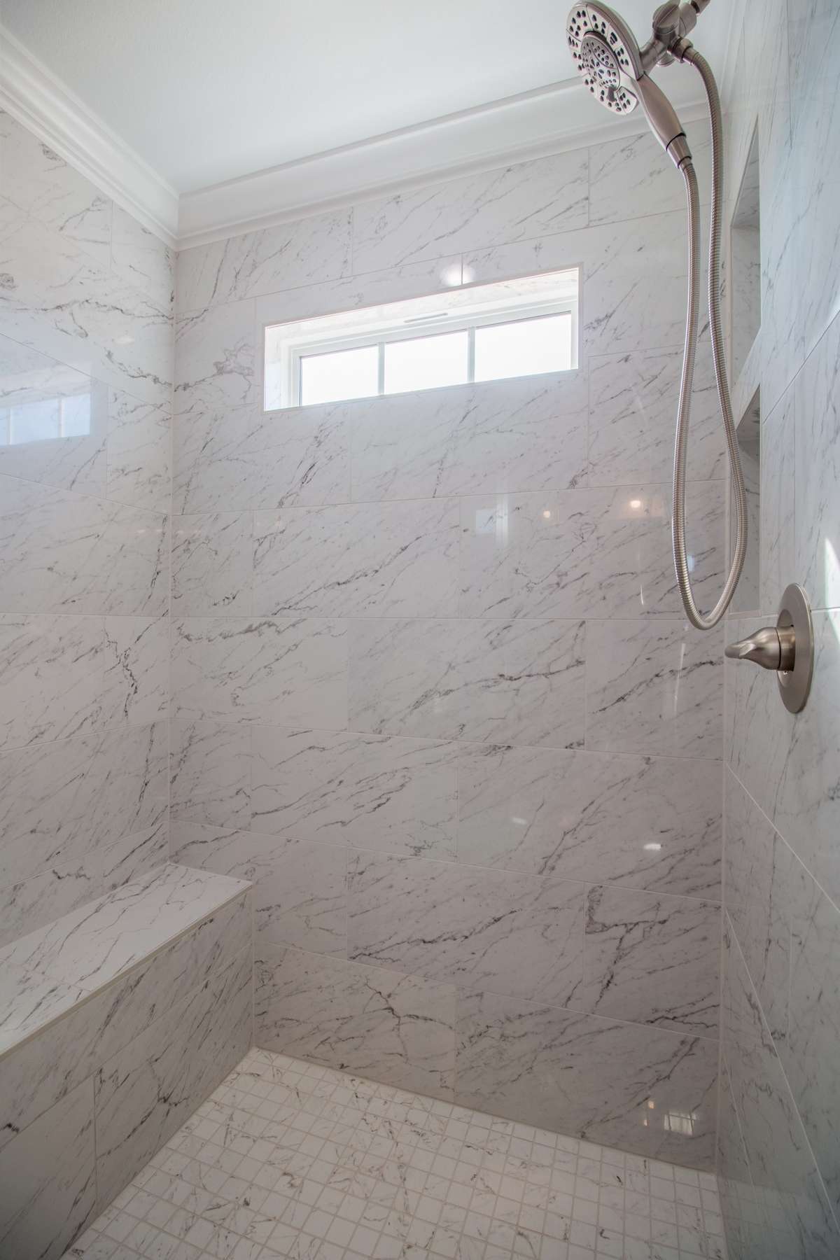 EXAMPLE>>>Tile Shower with 2 Shelves, a Bench and a Window!