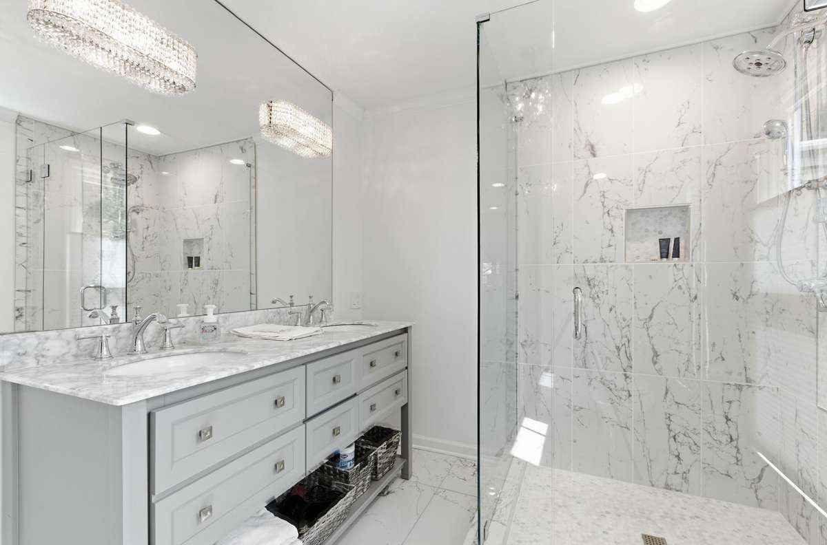 Another view of the downstairs bathroom.
