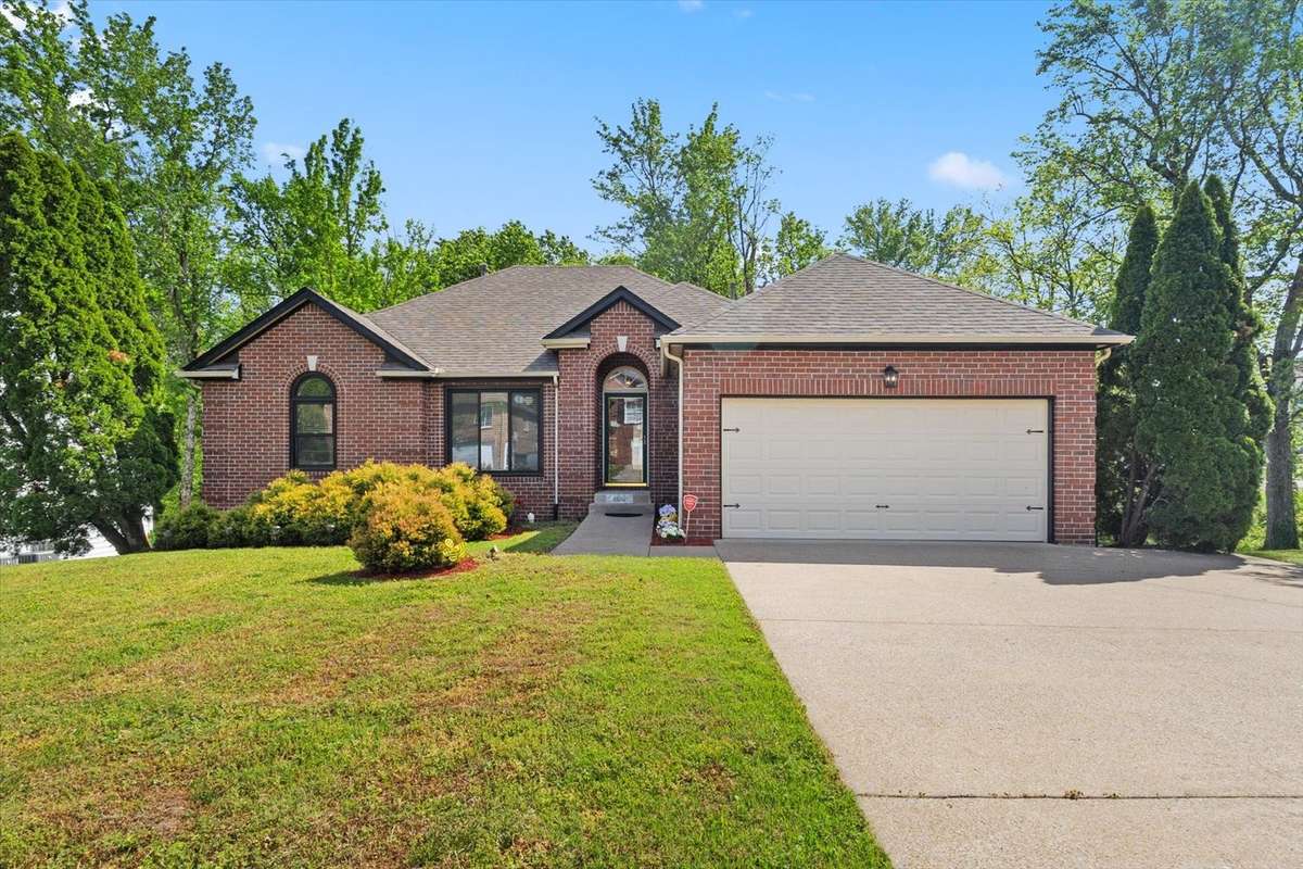 Welcome to 4100 New Hope Meadow Rd in Hermitage, TN!