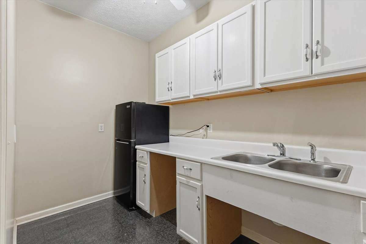 Kitchenette off of 5th bedroom.