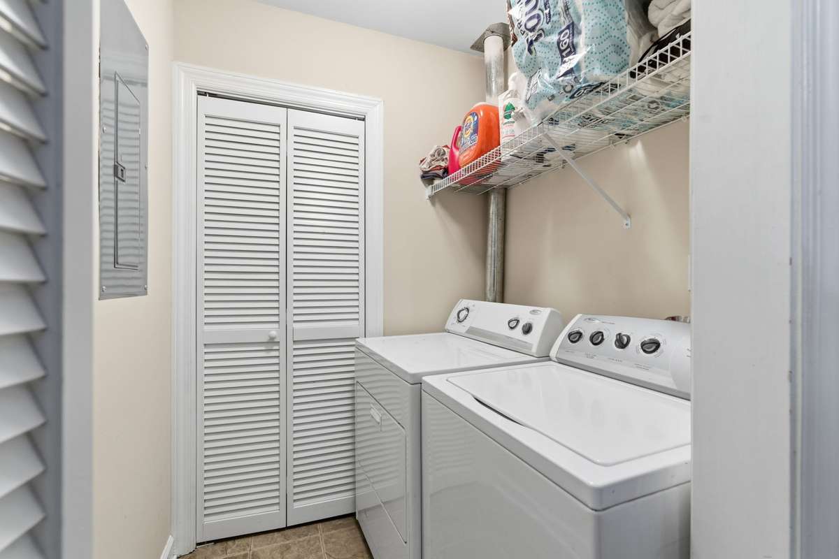 Washer/Dryer remain at no extra cost!