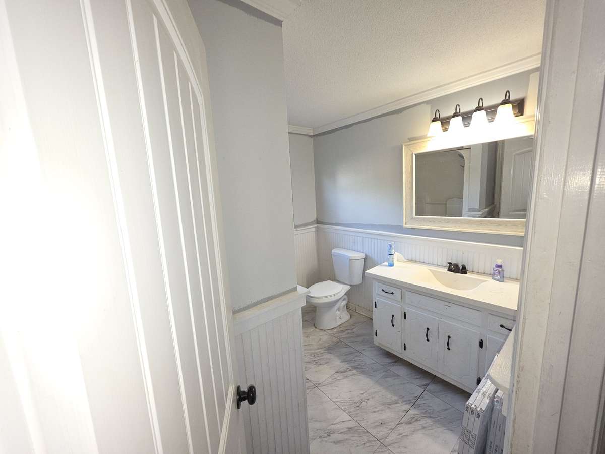 Full bathroom