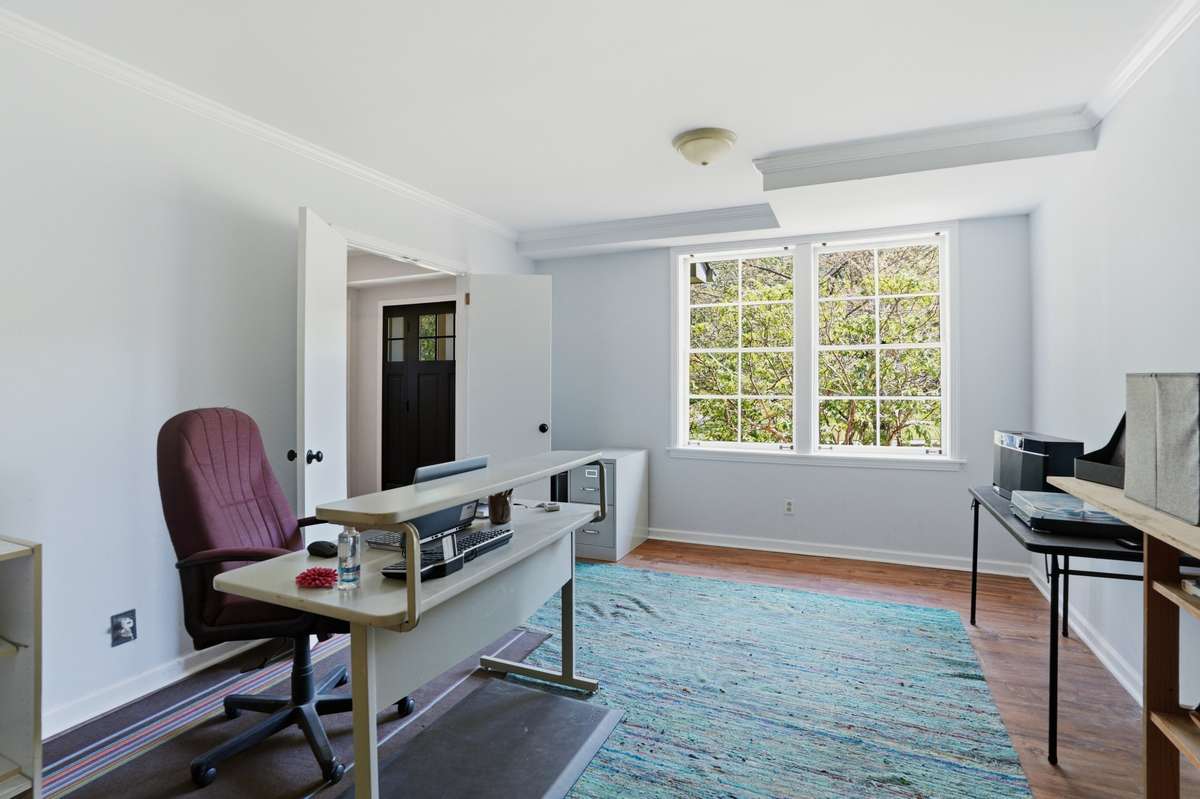 Bedroom #4 (currently used as an office).