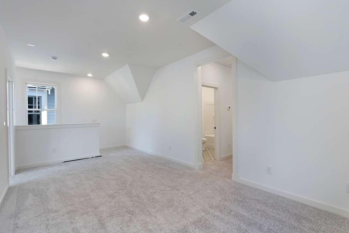 Pictures are used for marketing purposes only. Actual building and plan may vary.