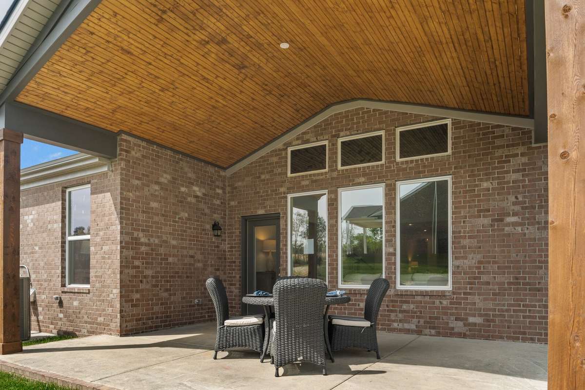 *** Photo is of a previously built Everly in another Drees Homes community. Selections and Standard Features may vary. ***