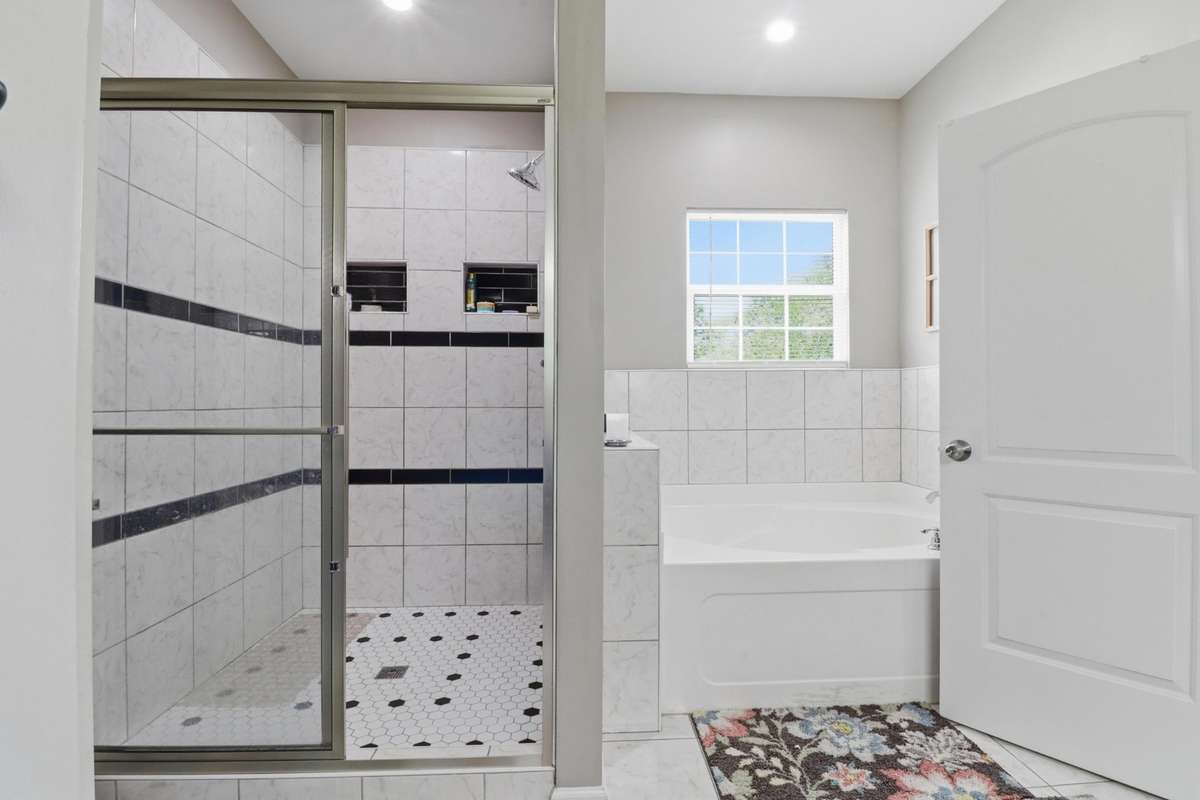 Soaking Tub and Separate Shower