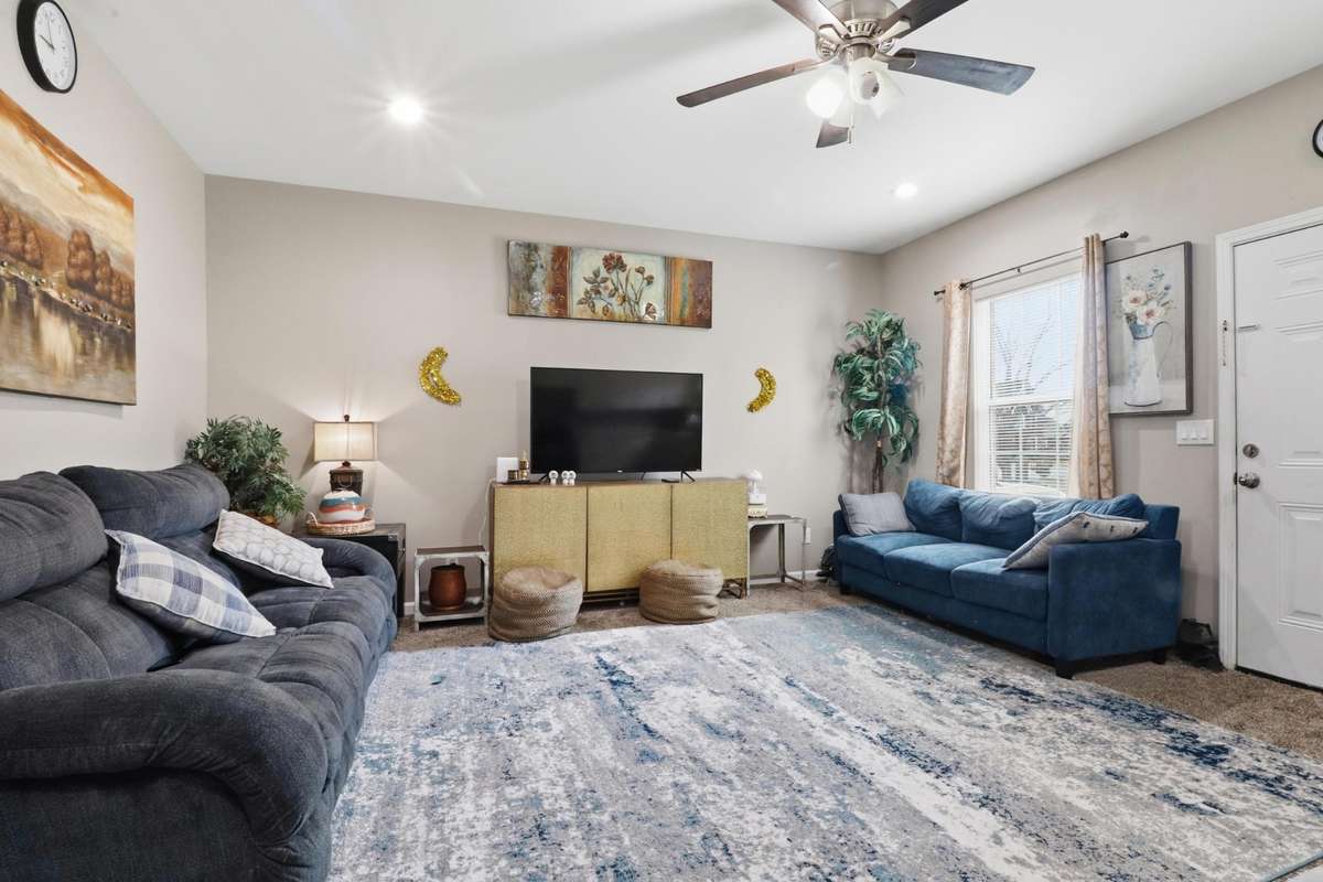 In-Law apartment w/bedroom and a full bath, located on 1st floor with a private entrance.