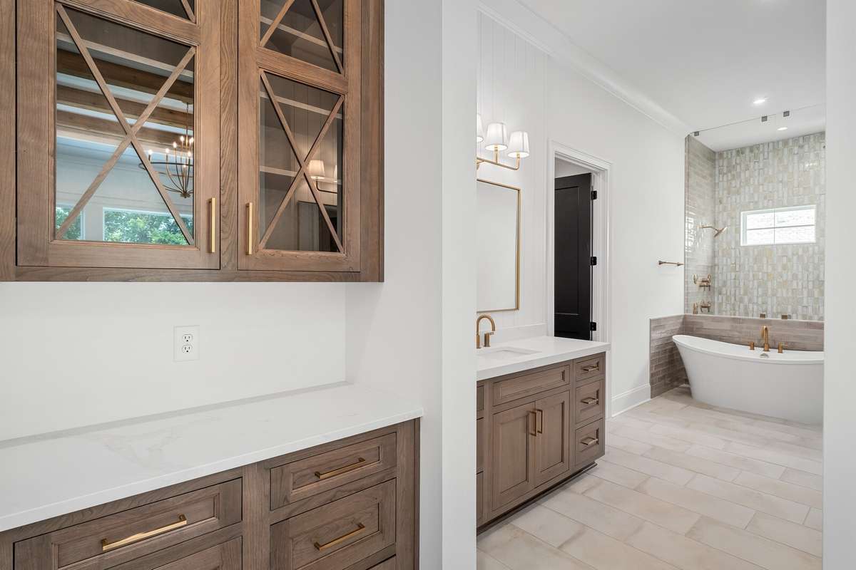 *** Photos are of a previously built Wilshire in another Drees Homes community. Standard Features and Options may vary. ***