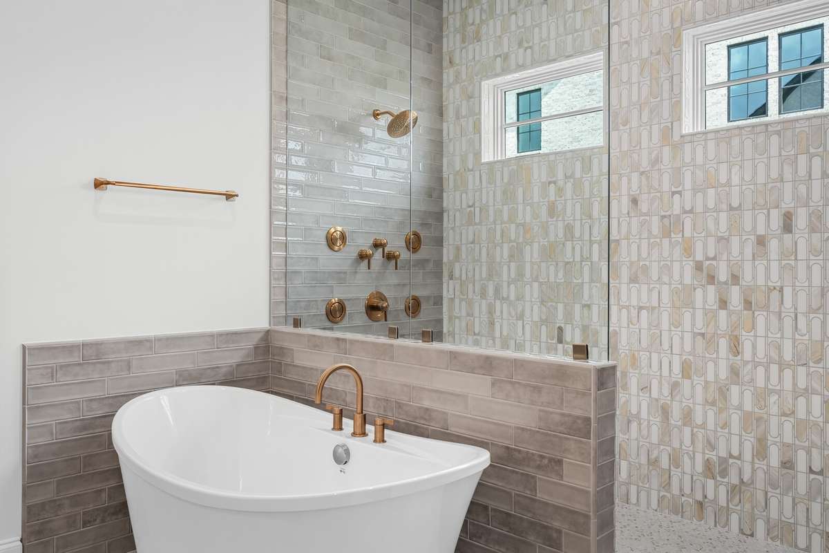 *** Photos are of a previously built Wilshire in another Drees Homes community. Standard Features and Options may vary. ***