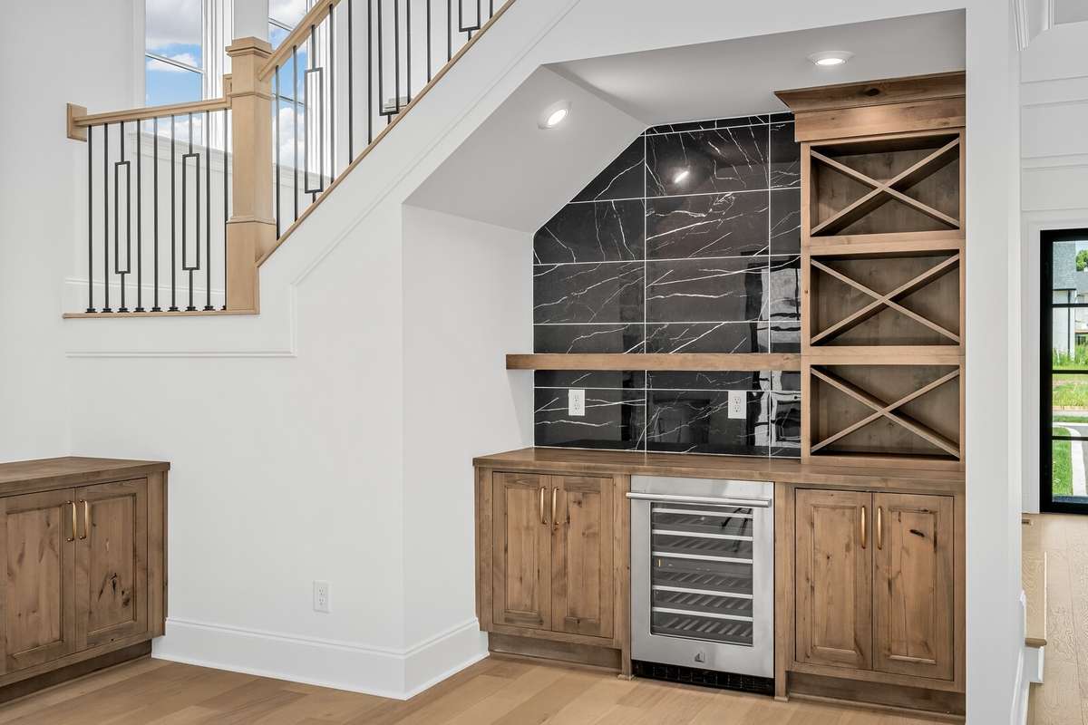 *** Photos are of a previously built Wilshire in another Drees Homes community. Standard Features and Options may vary. ***