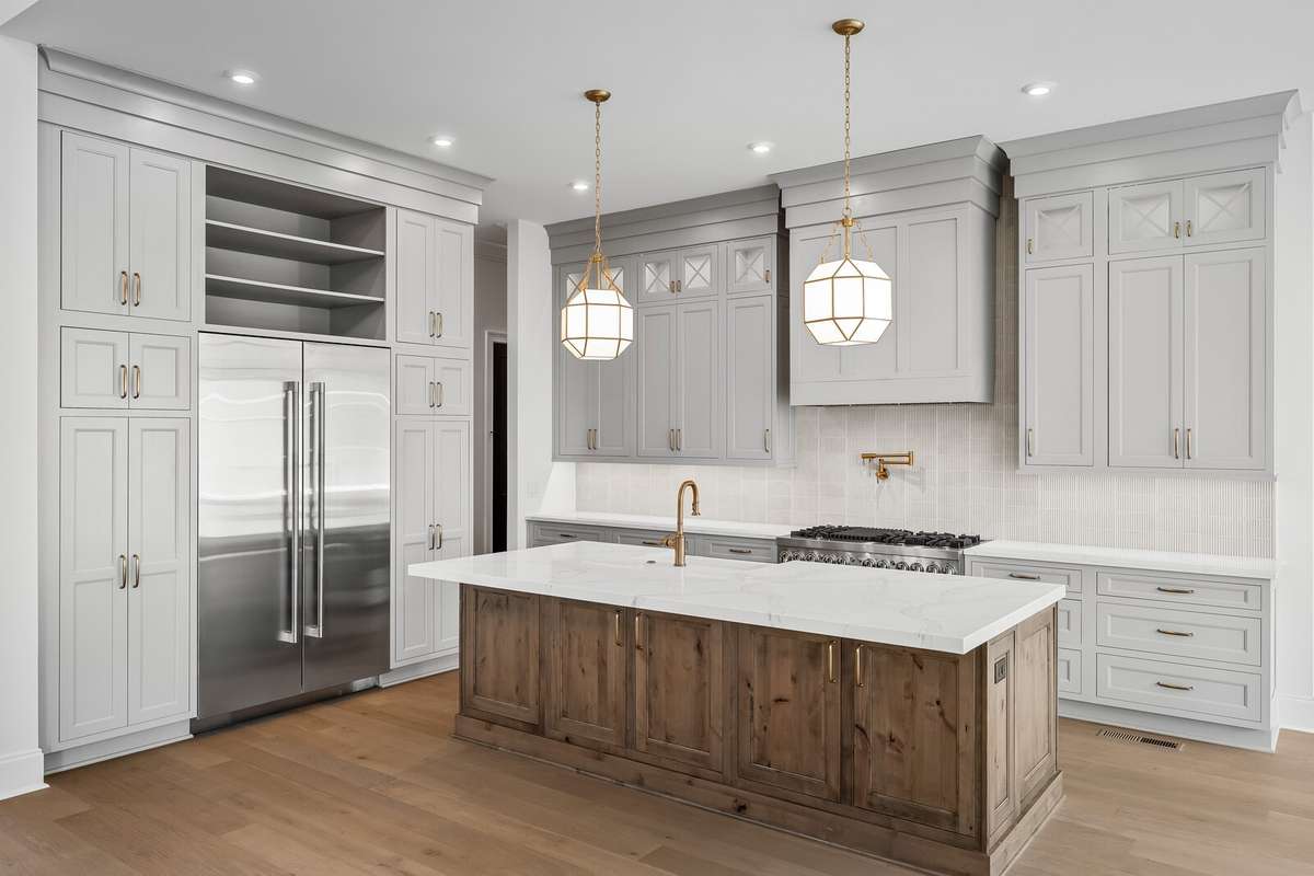 *** Photos are of a previously built Wilshire in another Drees Homes community. Standard Features and Options may vary. ***