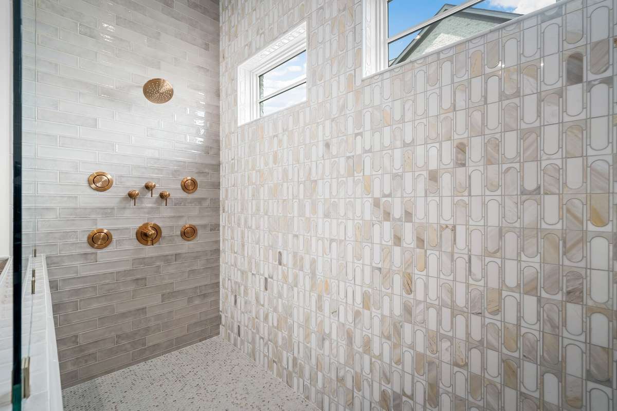 *** Photos are of a previously built Wilshire in another Drees Homes community. Standard Features and Options may vary. ***