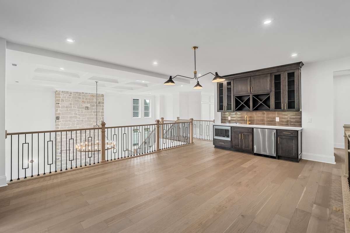 *** Photos are of a previously built Wilshire in another Drees Homes community. Standard Features and Options may vary. ***