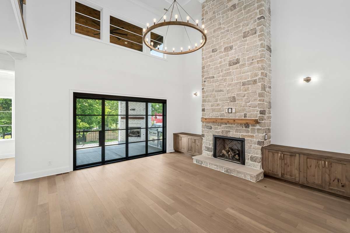*** Photos are of a previously built Wilshire in another Drees Homes community. Standard Features and Options may vary. ***
