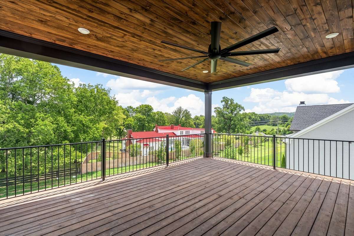 *** Photos are of a previously built Wilshire in another Drees Homes community. Standard Features and Options may vary. ***